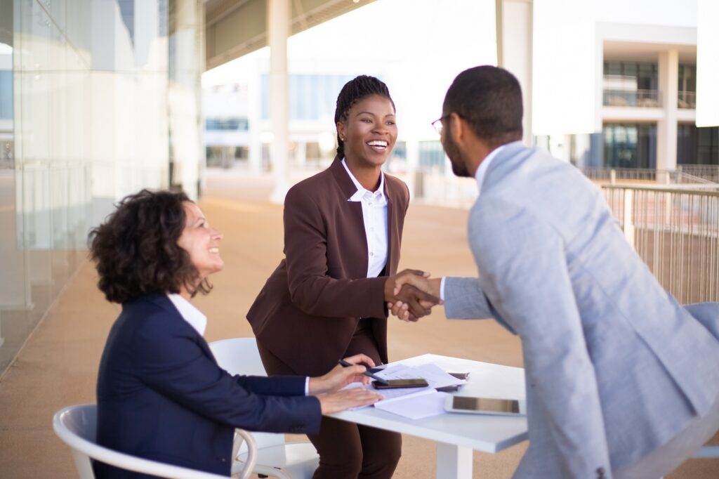 Compétences et connaissances requises pour devenir Expert en gestion